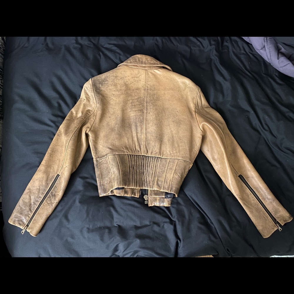 πAUTHENTIC VINTAGE GUESS genuine leather jacket - Picture 4 of 13